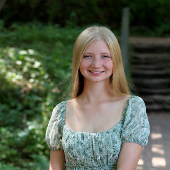 Meet your Posher, Christie - Picture 1 of 1